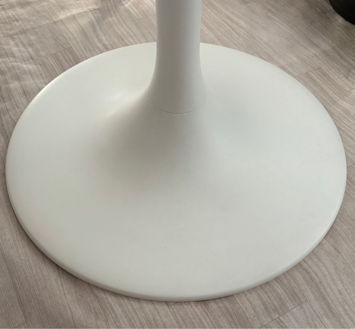 IKEA ドクスタ 丸テーブル 円形 (ともっち) 三国のテーブル