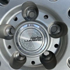 スタッドレスタイヤ
の画像