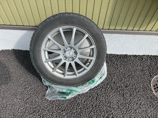 スタッドレスタイヤ