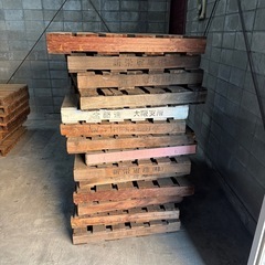 香川県高松市 引き取り限定 木パレットの画像