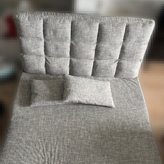 ソファーベッドの画像