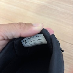 On Cloud 6 Waterproof ウィメンズ25.0cmの画像