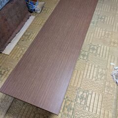 折りたたみテーブルの画像