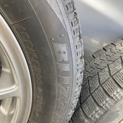 ブリヂストンホイールとブリザック155/65-14の画像