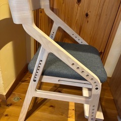調節可能　チェアの画像