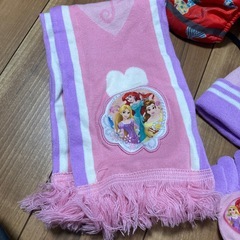 新品　ディズニープリンセス　マフラー　帽子　手袋　シューズカバー　セットの画像