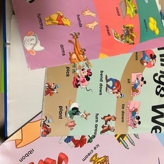 DWE・ディズニーワールドイングリッシュ(DVD、CD、絵本セット)の画像