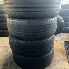 中古タイヤの画像