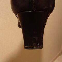 レディース　黒ハーフブーツ　長さ38㎝　サイズ25㎝の画像