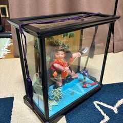 端午の節句用の金太郎の置物の画像