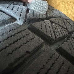 ハリアー　アルミ付きスタッドレスタイヤの画像