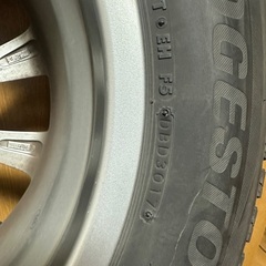 ハリアー　アルミ付きスタッドレスタイヤの画像