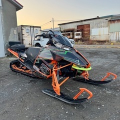 ARCTIC CAT 2014 M8000 162 スノーモービル車体の画像