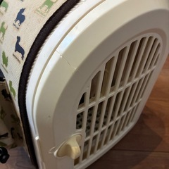 お話中！さしあげます★ペット用　キャリーケースの画像