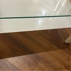 ガラステーブル　ローテーブルの画像