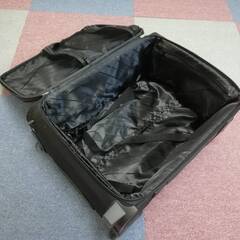 ソフトキャリーケース　51x35x18　使用回数1回の古置き品　訳有の画像
