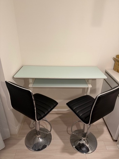 カウンターテーブル 椅子2脚セット (たーくん) 上野幌のテーブル