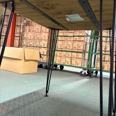 ナチュラルウッド正方形ダイニングテーブルの画像