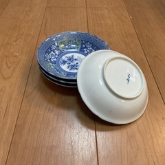 食器お皿4枚セットの画像