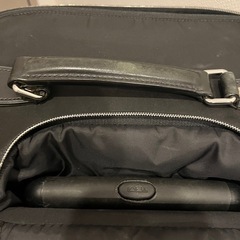 TUMI キャリーケースの画像