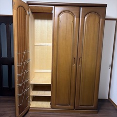 洋服タンス（婚礼タンス）の画像