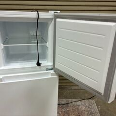 美品 Comfee' コンフィー 冷蔵庫 RCT128WH1JP 2025年製の画像