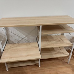 キッチン収納棚の画像