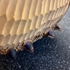 K2511-399 木彫りのフクロウ 置物 オブジェ インテリア 縁起物 キズ汚れ有りの画像