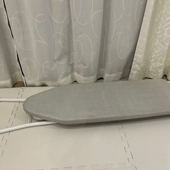 アイロン&アイロン台の画像