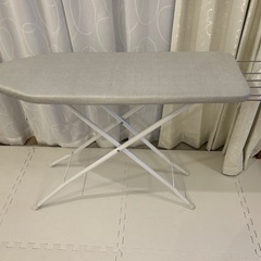 アイロン&アイロン台の画像