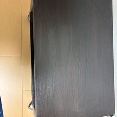 黒色テレビ台の画像