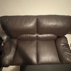 【表示額の期間限定半額中】高級感2人がけソファの画像