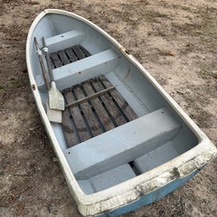 手漕ぎボートの画像