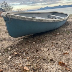 手漕ぎボートの画像