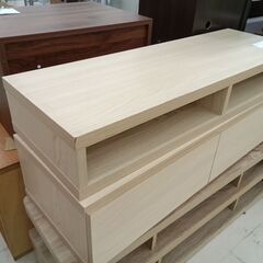リユースのサカイ栃木店★ジモティ割あり★  TV台 ベージュ W105×D41×H35 クリーニング済み TC11698の画像