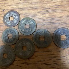 【古紙幣３枚+中国古銭７枚】五拾銭札１枚、一圓札１枚、拾圓札１枚。合計３枚。中国古銭７枚。の画像