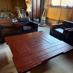 🔳お取引中🔳囲炉裏が楽しめるテーブルの画像