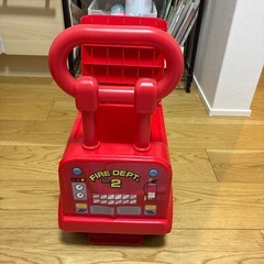 消防車　乗り物
の画像
