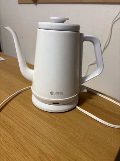 電気ケトル (にう) 本八幡のキッチン家電《電気ポット》の中古あげます
