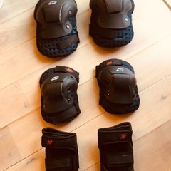 サロモンインラインスケート&K2プロテクターの画像