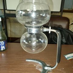 小物3点まとめて、引取のみ(LEDライト、Harioサイフォン、カップx3)の画像