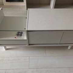 鏡付きドレッサーの画像