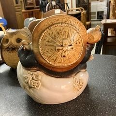 K2511-400 信楽焼 タヌキ 置物 オブジェ インテリア 縁起物 陶器 キズ汚れ有りの画像