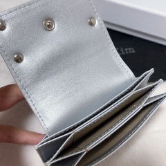 Matin Kim マーティンキム　マティンキム　財布　ミニ財布　カードケース　名刺入れ　シルバーの画像