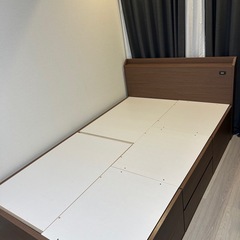 ニトリ ベッドフレームの画像