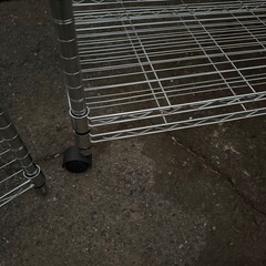 キャスター付きの大きいスチールラック！！の画像