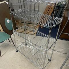 リサイクルショップどりーむ天保山店　No4899 メタルラック　キャスター付き♪　汎用性の高いサイズ　用途色々🎵の画像