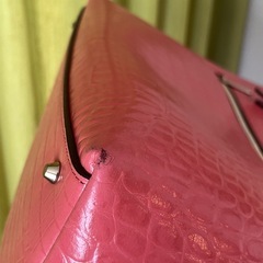 モーダプリンチペ クロコダイル型押しレザー １枚仕立てトートバッグの画像