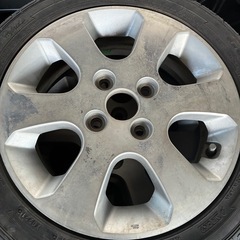 スズキ純正ホイール　　　　バリ山タイヤ付き
の画像