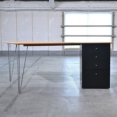 【本日限定値引き】モダンデザイン デスク 引出し 収納 ナチュラル PC 作業机 テーブルの画像